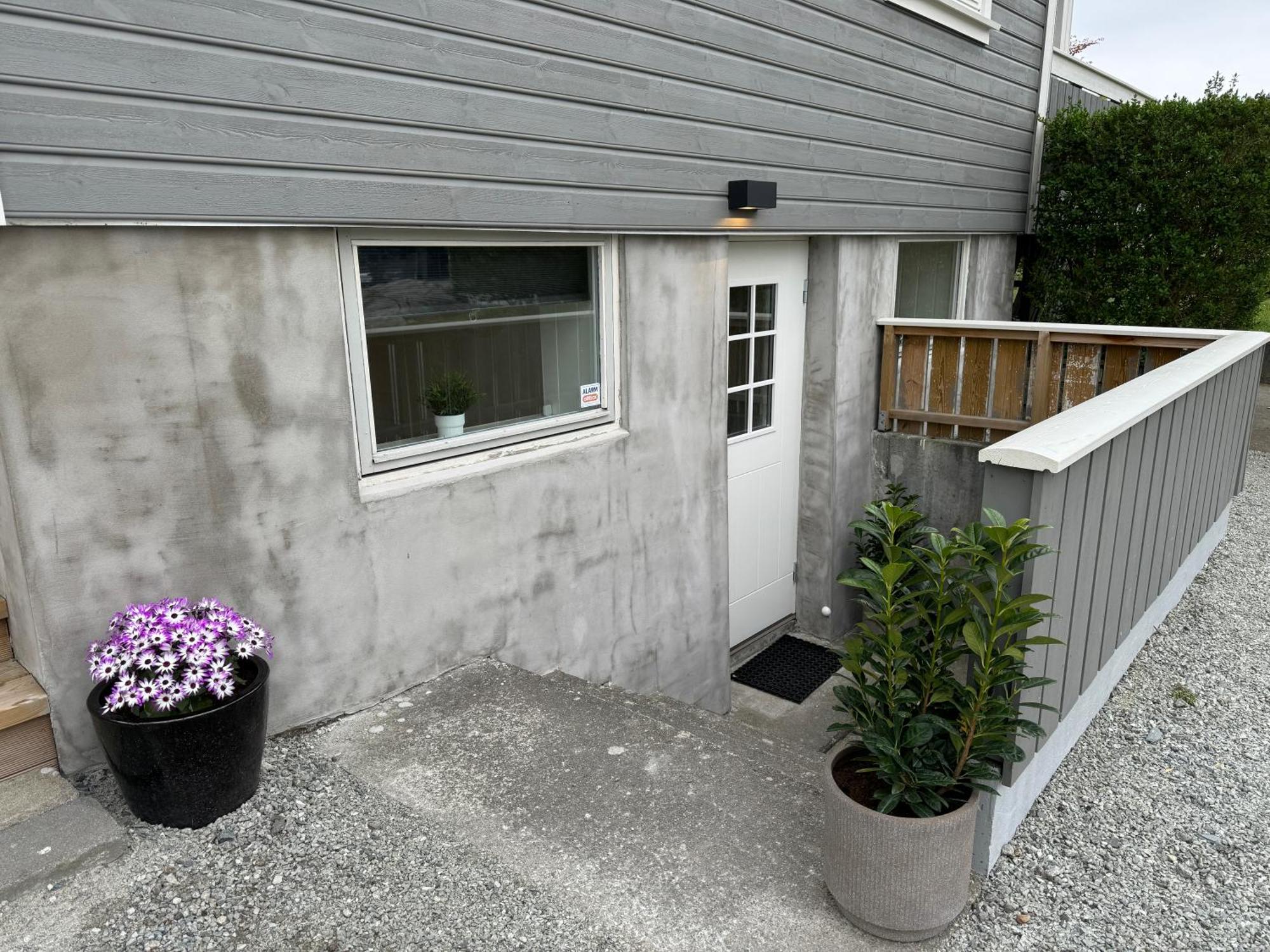 Mini Apartment In Centre Of Jørpeland المظهر الخارجي الصورة